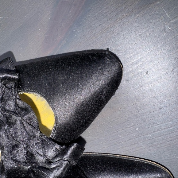 Vintage Yves Saint Laurent Bow Satin Pumps - Picture 4 of 9